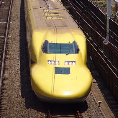 いろいろな写真を撮り歩いてます。画像は一部アカウント名入れてます。ヘッダーはドクターイエローT3編成。フォロー、イイネはご自由にどうぞ。