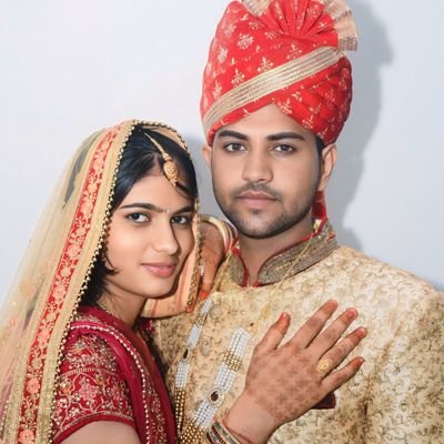 ashuanjali180's profile picture. ❤️love marriage life❤️

 Ashu 😍🫂Anjali 

🫶official account ♥️

Instagram 👉ashu_anjali_180