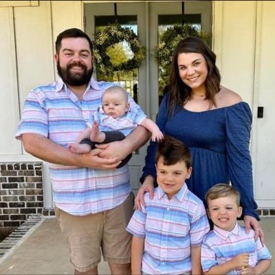 scapecwhit07's profile picture. 