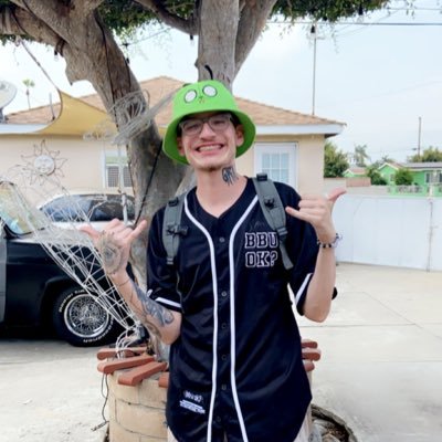 l_lMikey's profile picture. Scorpio ♏️ GodLovesUgly