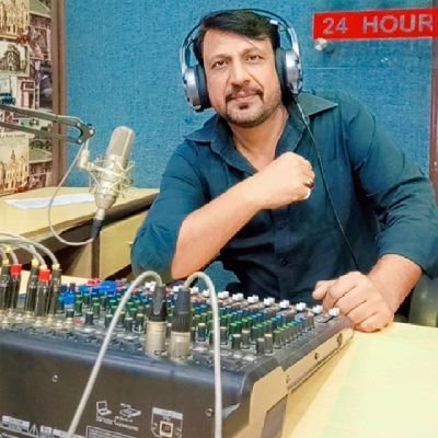 Work at Dunya News Lahore | Host at Radio Pakistan | Painter | Artist | Singer / Vocalist |
