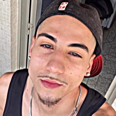 ig: _.gilreis._ | 1893 | Nem o meu espelho me iguala.
