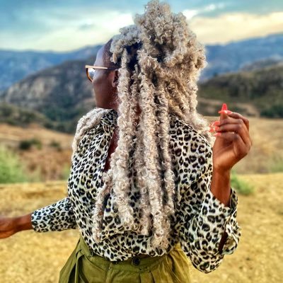 Wanderer. Première Alaki of TheGildedOnes #AuDHD AF *making trampolines outta trap doors* 🫡 #Team220🇬🇲 she/they