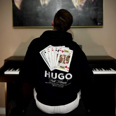 Kemoon, joueur pro de poker. Jamais gagné un flip mais je vais jamais voir de flop. Spécialisé dans le format Spin, je vous propose de suivre mes aventures