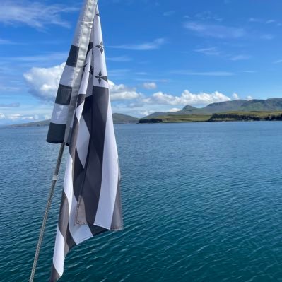 Blablachat's profile picture. Le crime parfait c'est lorsque la victime est aussi l'assassin et que tout cela a l'apparence d'un accident........