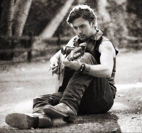 ThirstyManHale's profile picture. 