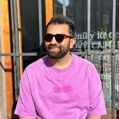 Associate Director, Product Design @ My11Circle (Games24x7) ✨ Writer. Visual artist. Product Designer. Marathon Runner 🏃♂️ ✨