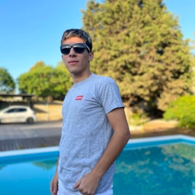 Técnico Químico 👨🔬🧪 Estudiante de Ingenieria Aeroespacial UNLP🚀