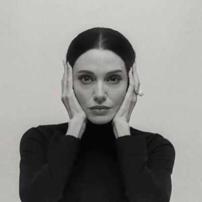care_fish's profile picture. Fangirl for now 😏