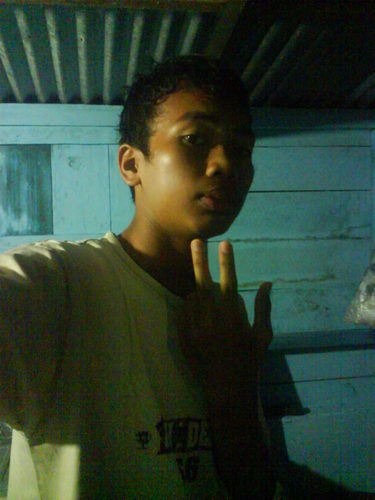 emomoz's profile picture. uP To yoU !!!