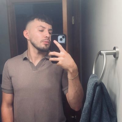 _cervantes18's profile picture. 