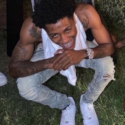 zayfrmtville's profile picture. 18