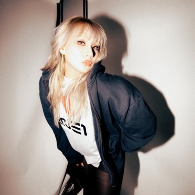 @chaelinCL + 𝔬𝔫𝔢 𝔩𝔦𝔣𝔢, 𝔬𝔫𝔢 𝔩𝔬𝔳𝔢 𝔞𝔫𝔡 𝔬𝔫𝔩𝔶 𝔬𝔫𝔢 𝔮𝔲𝔢𝔢𝔫 + 2NE1 👑