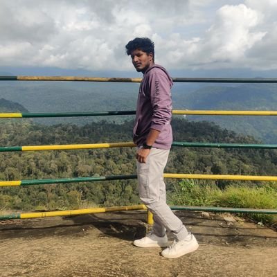 vinothraj_283's profile picture. Software Developer👨‍💻
⚡