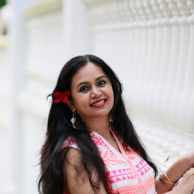 A storyteller, and a conscious entrepreneur.
Dharma | Artha | Culture | Scripture | Conversation |
https://t.co/9vOBjRwM45