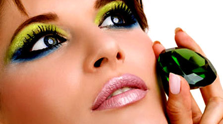 Aqui temos tudo que uma linda mulher deseja! Alguma sugestão de outros produtos?! Contacte-nos! :)