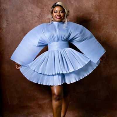 Pharmachic, Nigerian FEMINIST! I just want to eat and eat and eat..........sexy mum of 2