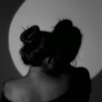 olivka_545's profile picture. 🌹