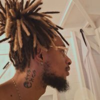 クリス (@poupoutedugetho) 's Twitter Profile