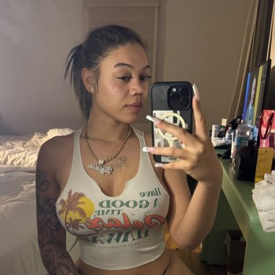 Sandraissabel08's profile picture. Looking for something serious