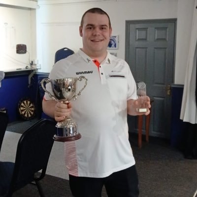 I’m a darts fan and player with autism. Superfan and number 1 supporter of @DartsPlanetTV & @DartsGB,favourite player is @Duzza180, 2024 Singles champion 🏆