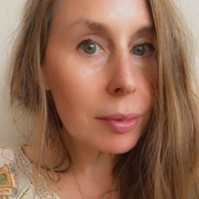 Scottish #poet living in The Netherlands. Dust, Poetry Scotland, Acropolis ‘the weight of vapour’ out now @alienbuddha EIC @thewingedmoon