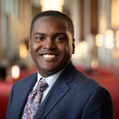 Student at @harvard. Technologist. Creativity Advocate. Arts Education is Education.
