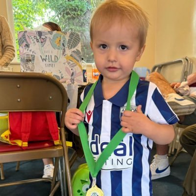 West Bromwich Albion Season Ticket Holder 𓅪 Son of the 1986 British Speedway Champion 🐐 Edward & Elsie 👶🏻💙