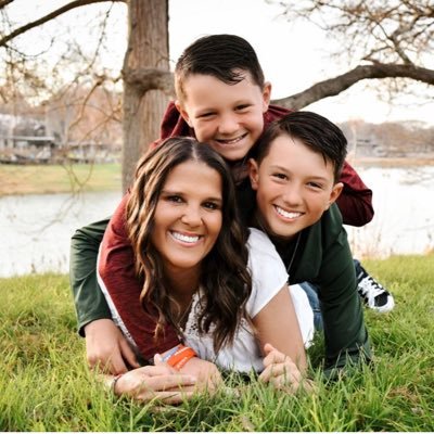 MudgeStrong's profile picture. 