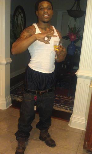 ScubbaDubb's profile picture. #teamMafia
#team southside
      7/23/12 
  if yu aint feelin my tweets press tht unfollower button....but yu kno yu aint gne hit tht thang