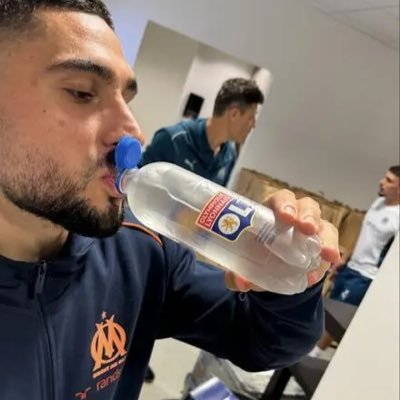 steph9521's profile picture. suporter de l’om 💙🤍🇵🇱