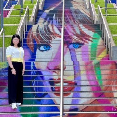 Swiftie since ‘09 ✴︎ 40 TS shows ✴︎ City of Lover ✴︎ DSP marketer ✴︎ editor & writer ✴︎ Our Song stan ✴︎ dreaming of hugging @taylorswift13 @taylornation13