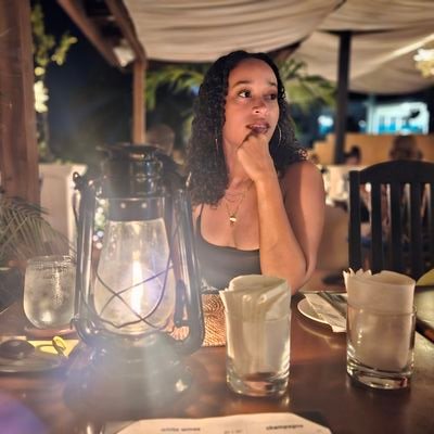 lee__leah's profile picture. https://t.co/xzdaYv4ieV