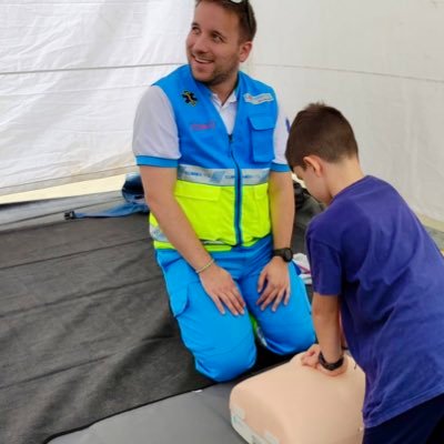 JoseDiaz_M's profile picture. Bípedo implume (que ríe), TES en #SUMMA112 e inquieto por naturaleza. 📡EA4HOA.