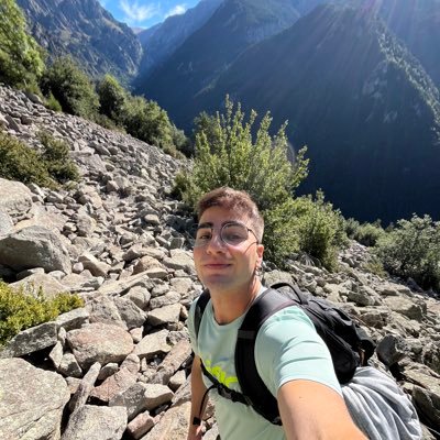 brurecasens's profile picture. Casteller de la Jove de Tarragona, català com déu mana i de poble de tota la vida.