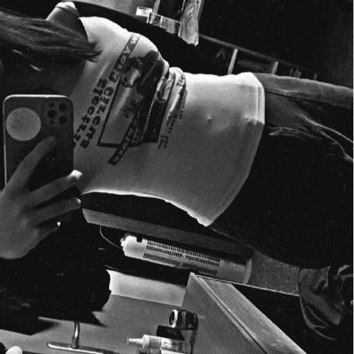 darkvibes007's profile picture. 