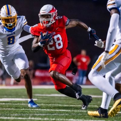 Kevin Maven-Winchester c/o ‘25. height: 5’8, weight: 170. Running-back at Milton high school. football🏈 /wrestling🤼/track & field🏃🏾. instagram: _27kevin.mw