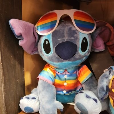 indigoangel7358's profile picture. 우리는 과거를 잊었지만, 과거는 우릴 잊지 않았다.