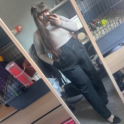 Spotheyy's profile picture. I don’t even use this shit… // Imagineer on MCParks 💛//