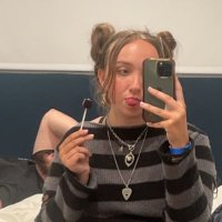 julia 🖤🧛 (@juliamhoward2) 's Twitter Profile