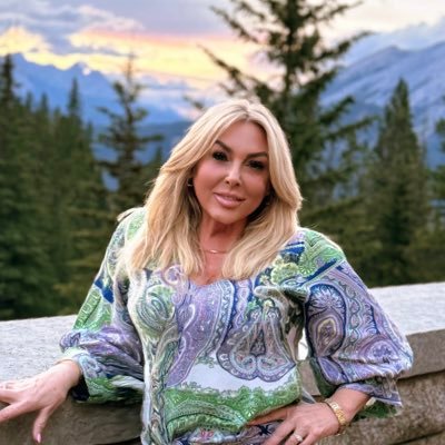 Jlb0924's profile picture. Mother, grandmother, dog lover and rescuer