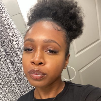 Activist. Believer. Stay at home daughter.