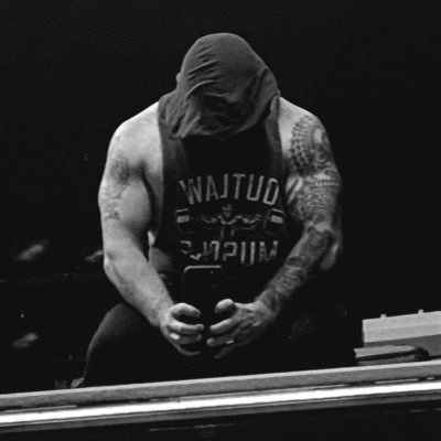 Florida native who is obsessed with wrestling, horror movies and theme parks.