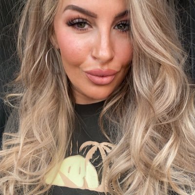 TheMeeshMeister's profile picture. ✨