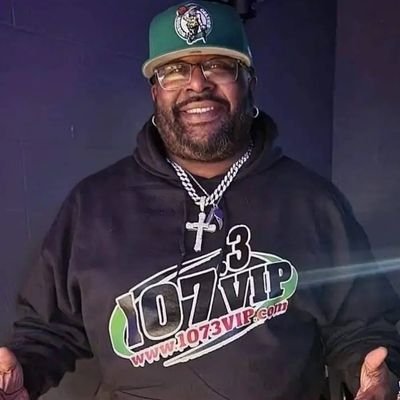 I am THE EXOTIC MC Mr. Hpnotiq!!! CEO of H.W.O Inc., Host/Emcee, Promoter, On-Air Personality on https://t.co/3dAImczRiD, member of SILVER BACK WORLD