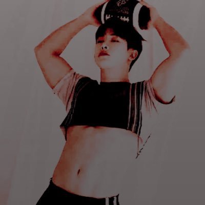 THEL0VEHASHlRA's profile picture. 