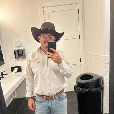 AlexVirdell's profile picture. https://t.co/7WKWLsxvSH Snapchat:AlexVirdell