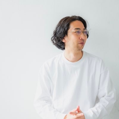 表参道フリーランス美容師|“雰囲気イケメン”プロデューサーとして髪型/ファッション/メガネ/ヒゲまでトータル提案✂️恋愛・仕事の第一印象をUPさせます|夫婦の毎日がもっと楽しくなる『既婚者の会』主宰💍|ご予約・ご相談はDMまで📩