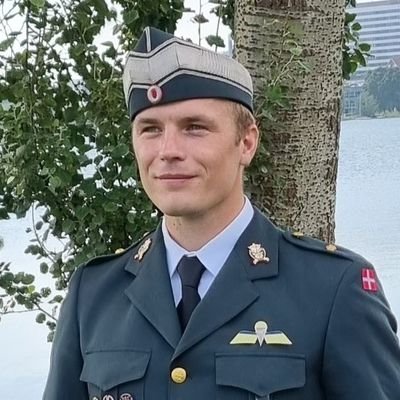 Danish | BSc.Scient.Pol and Second Lieutenant at the Royal Danish Military Academy | Conservative | Commentator on International Politics and Security