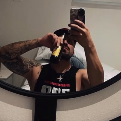 Santa Monica ✈️ Boston • Faith ✝️ • Gym 🏋🏻♂️ • Tattoos 💉 •